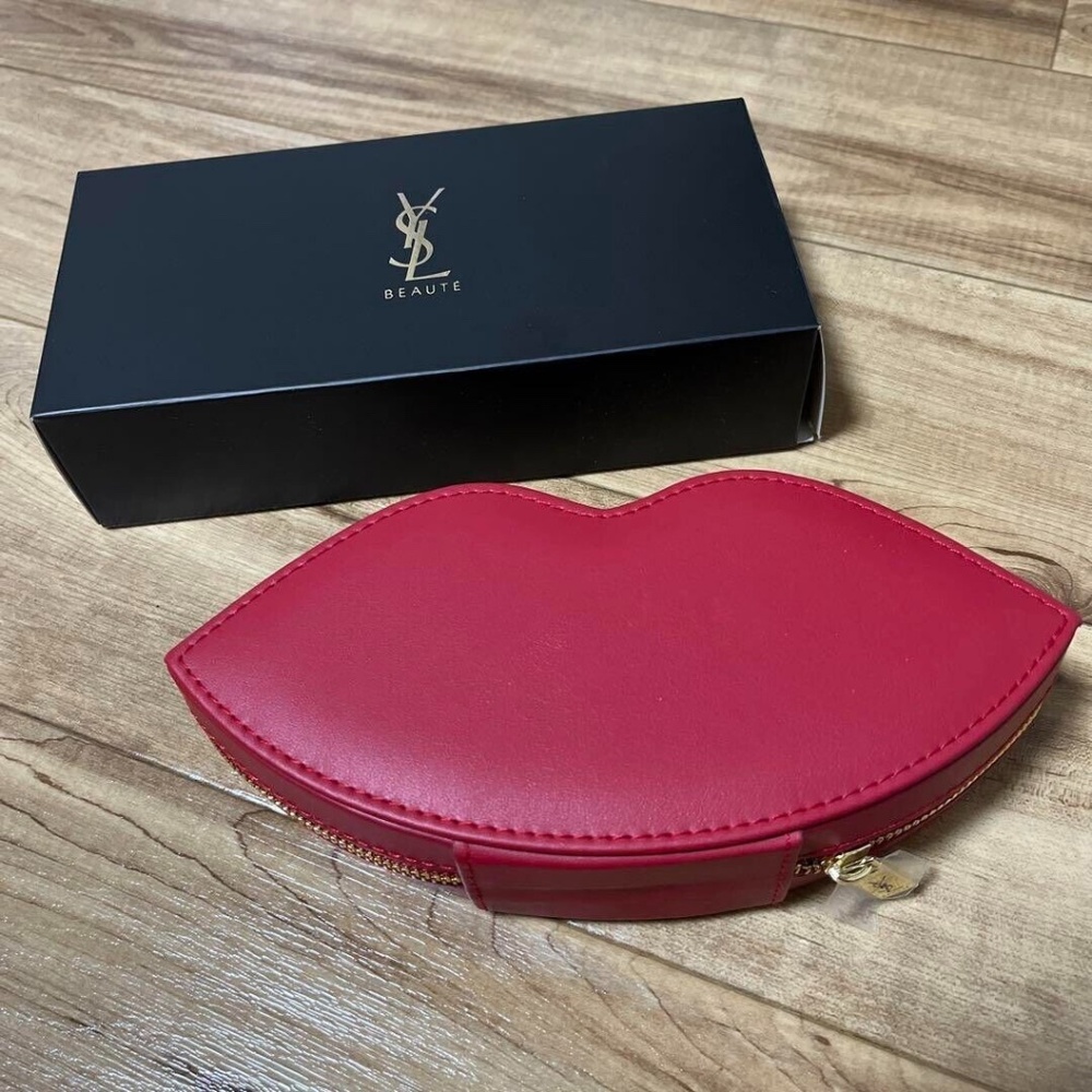 YSL 100% Authentic Faux Leather Hard Side Red Lip-Shape Makeup Case Brush Holder - Picture 14 of 14
